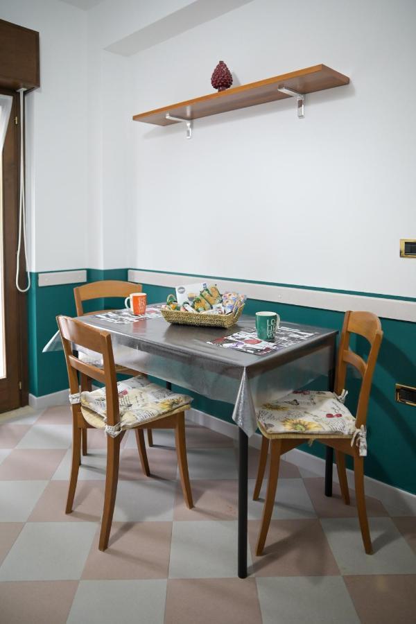 B&B Apartment 1970 Лаурия Инфериоре Екстериор снимка